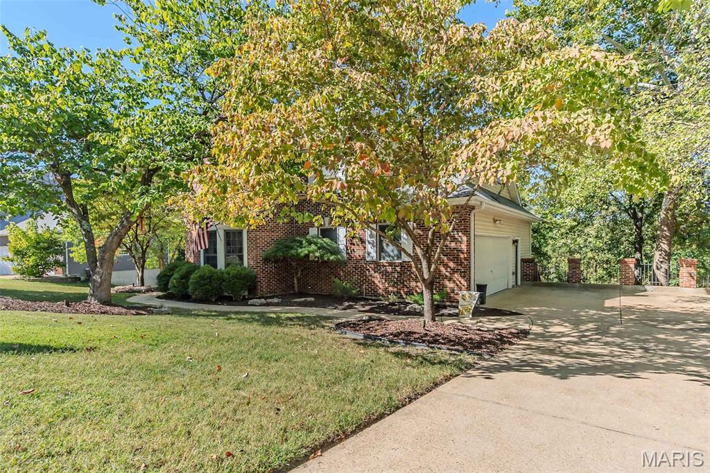 727 Heatherstone Drive