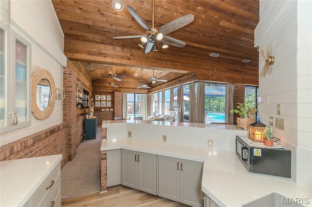 13524 Pine Wood Trail