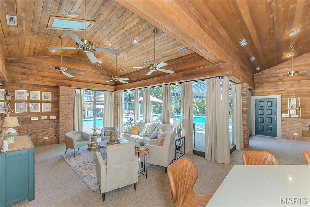 13524 Pine Wood Trail