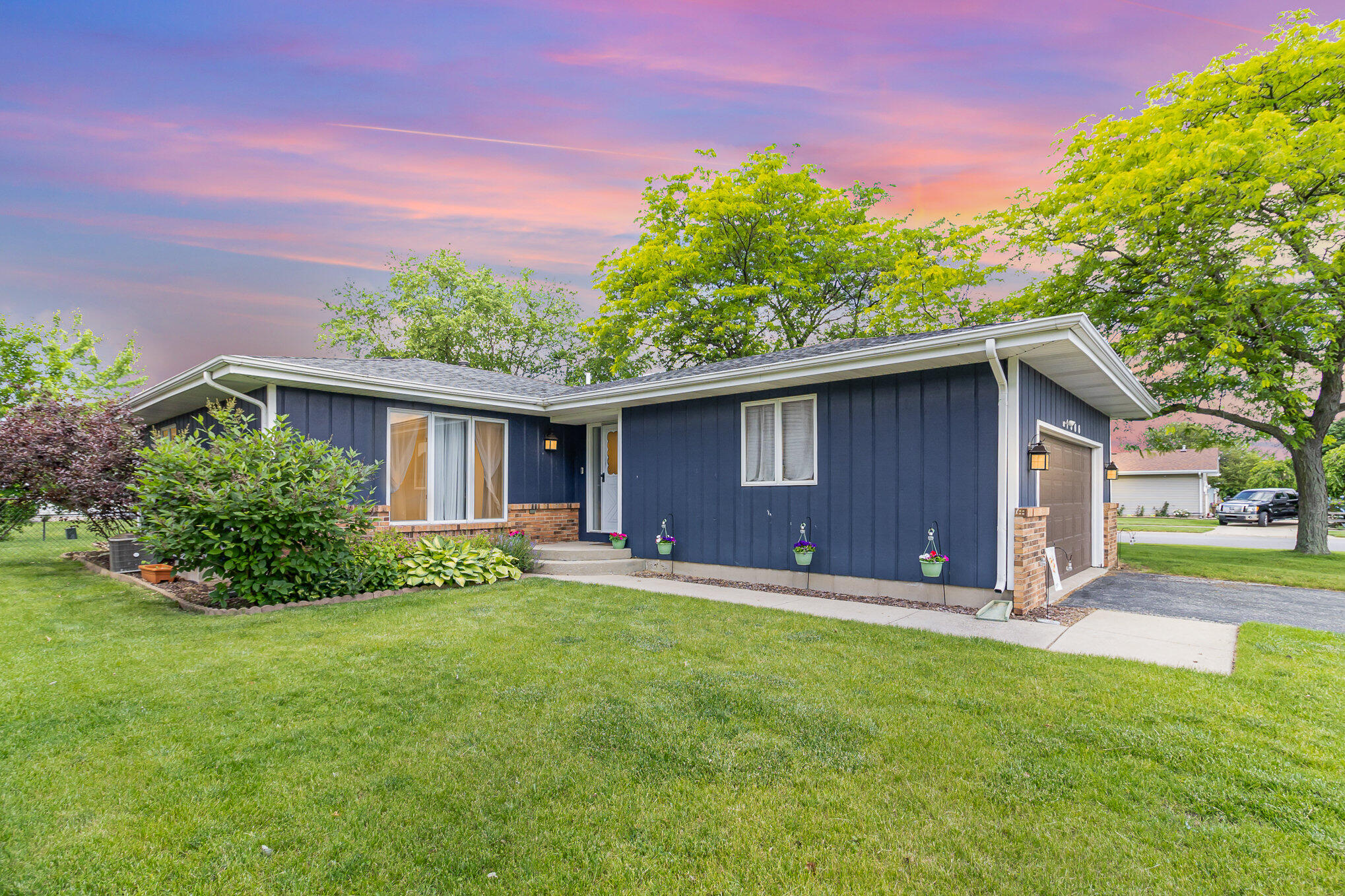 1506 Capri Lane