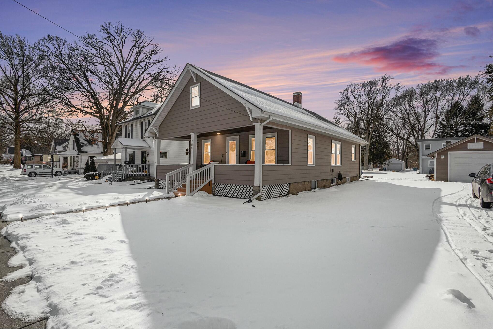 706 S 2nd Street