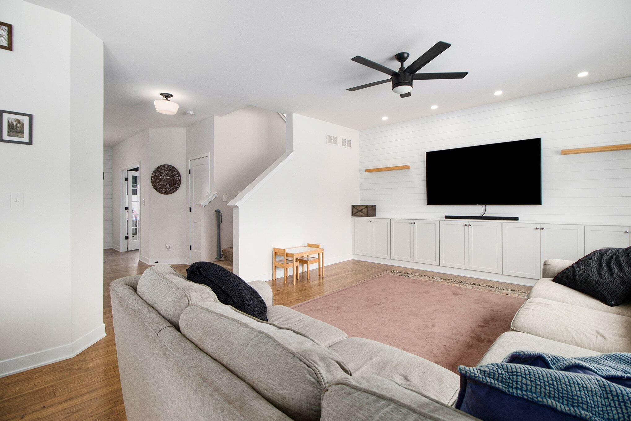 528 Hampton Manor Court