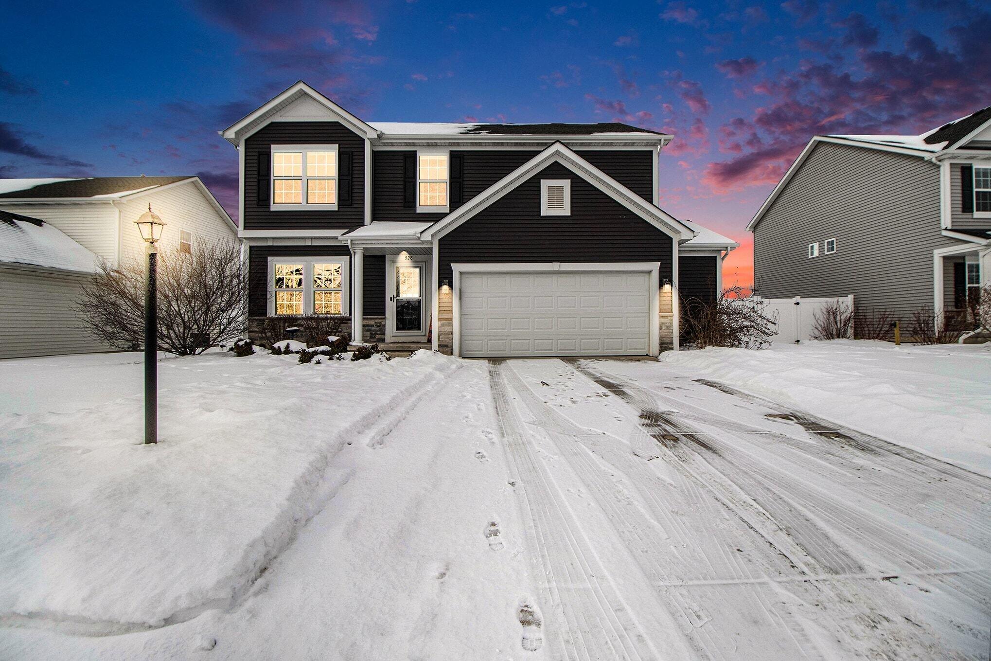 528 Hampton Manor Court