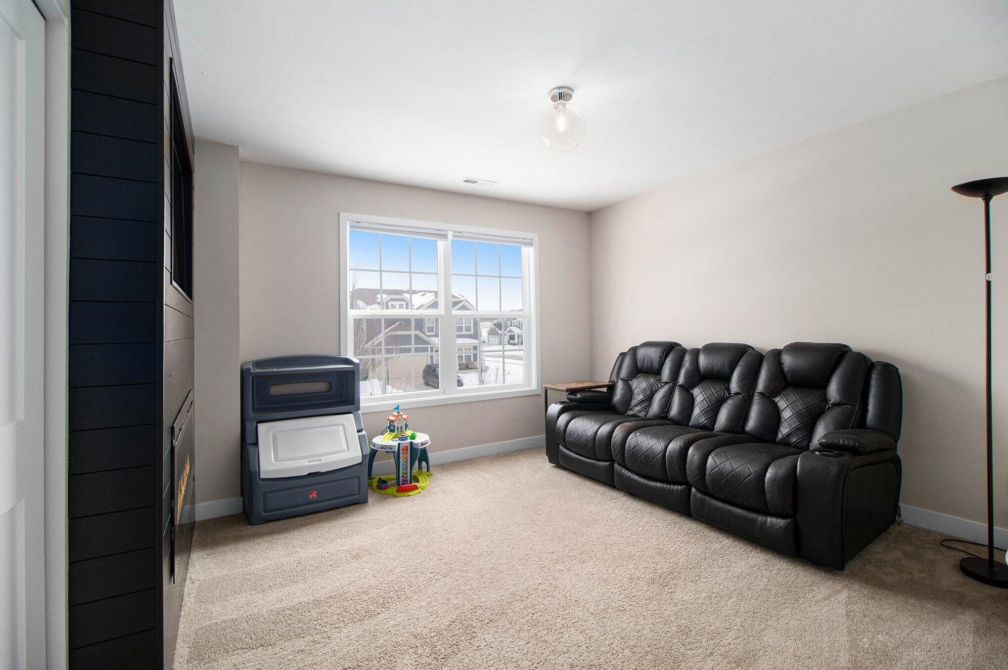 528 Hampton Manor Court