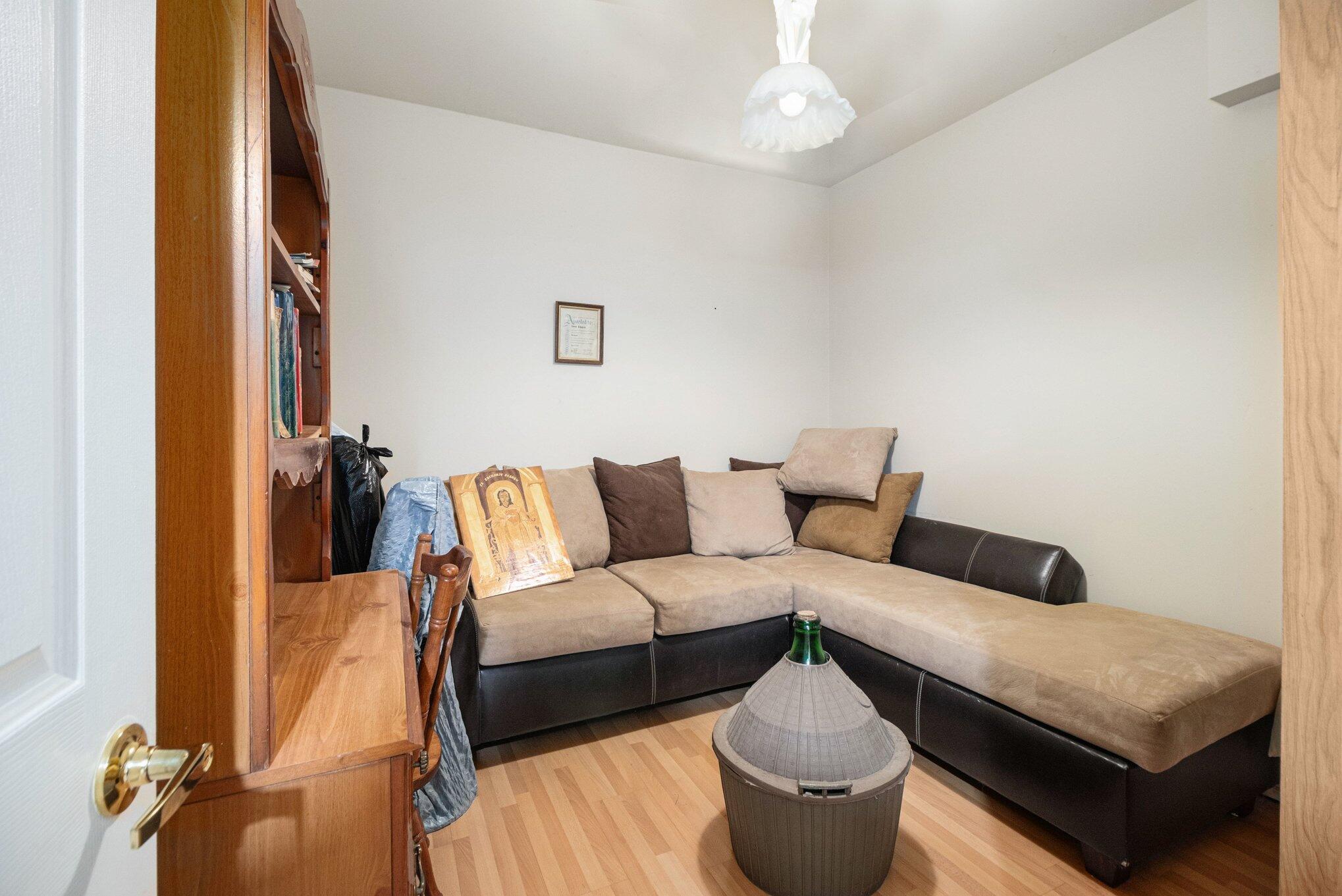 9011 Park Valley Court