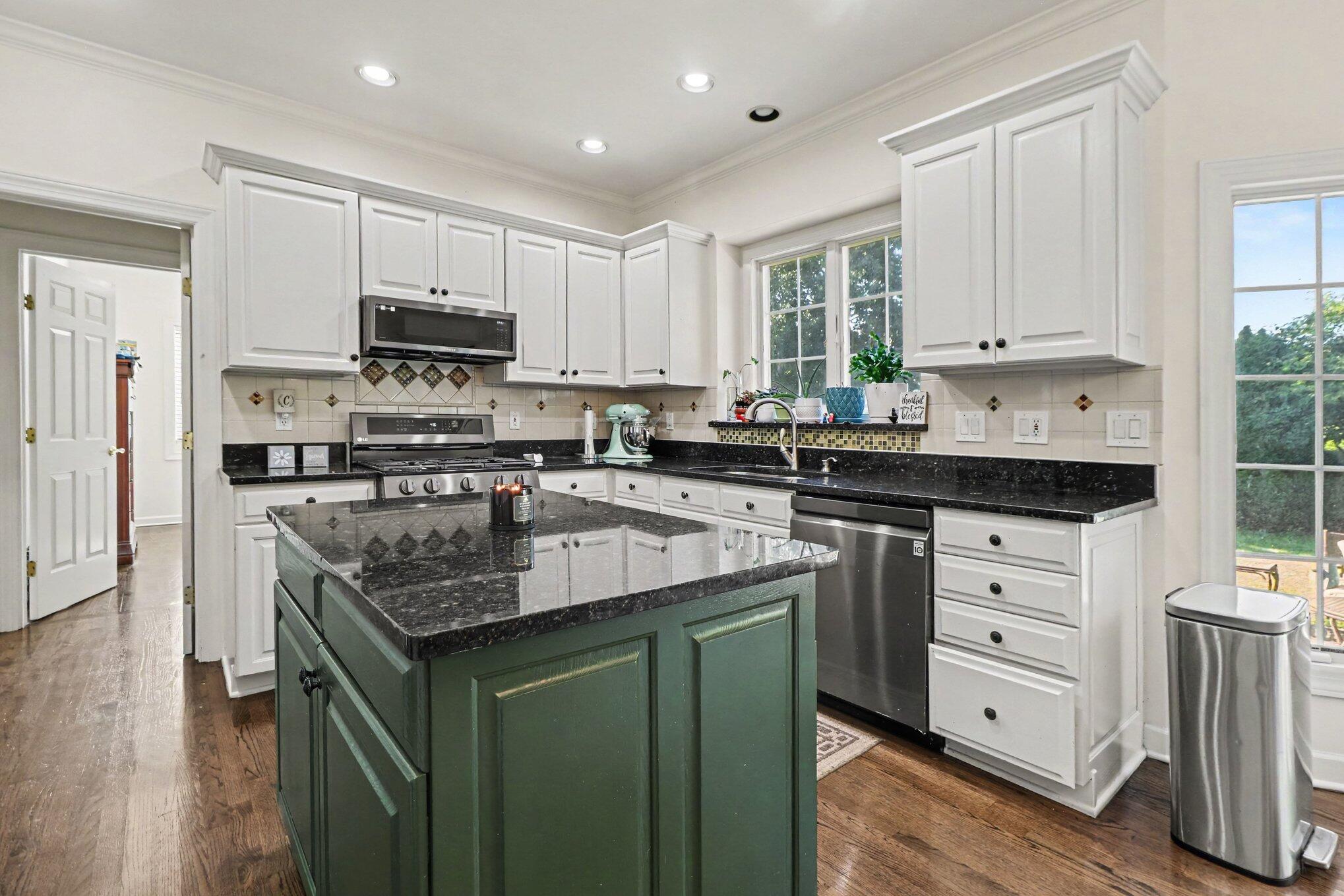 1931 Cherrywood Court