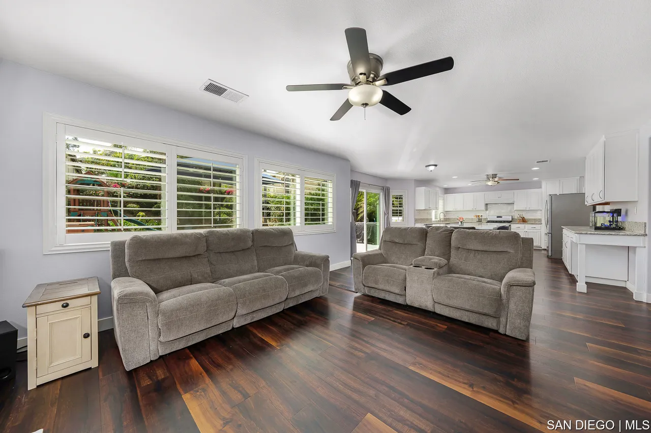 2648 Noble Canyon Rd