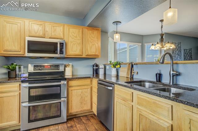 8060 Willowick Court