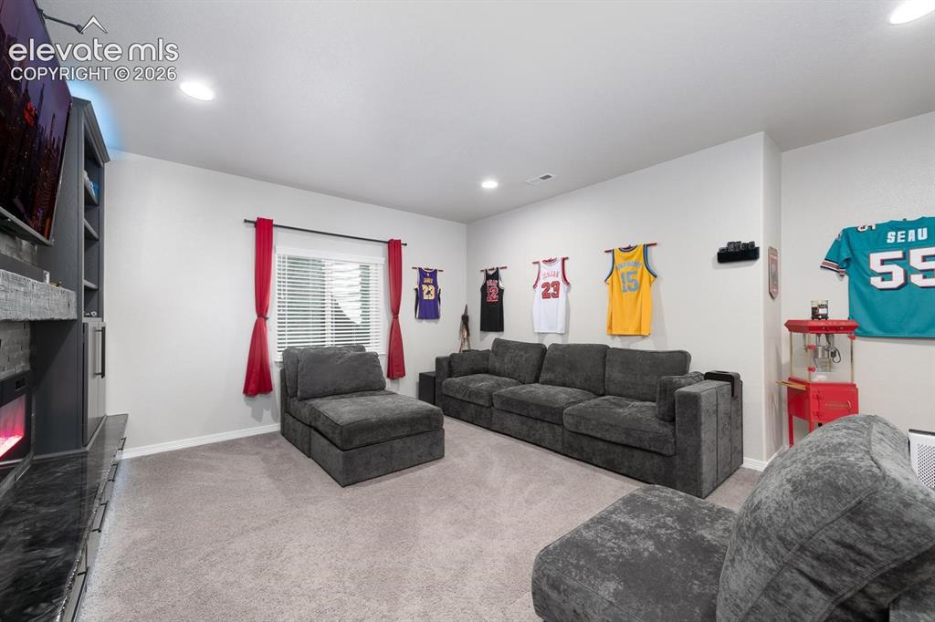 6790 Phantom Way