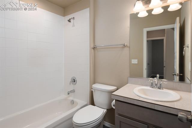 3605 Vineyard Circle