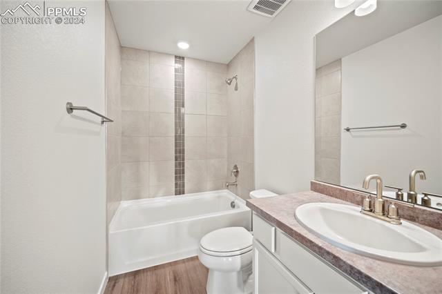 8110 Yellowleaf Place