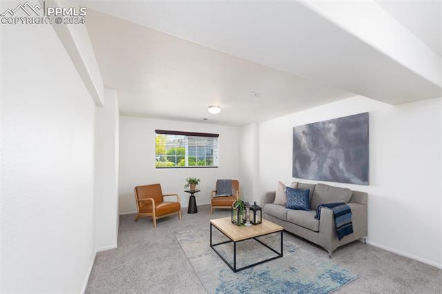 6220 Roundup Butte Street