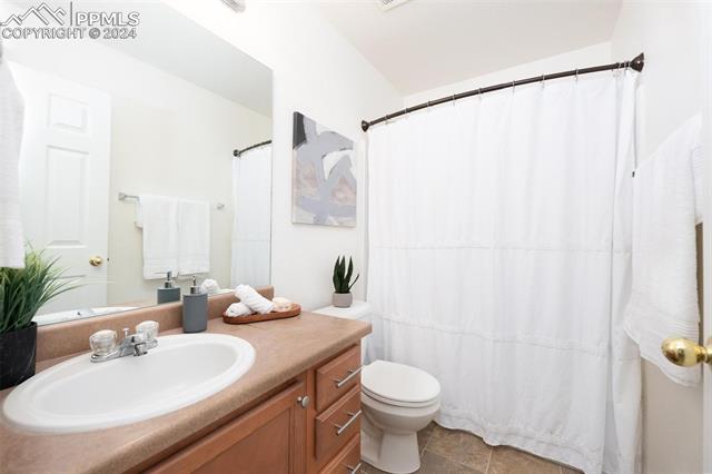 6220 Roundup Butte Street