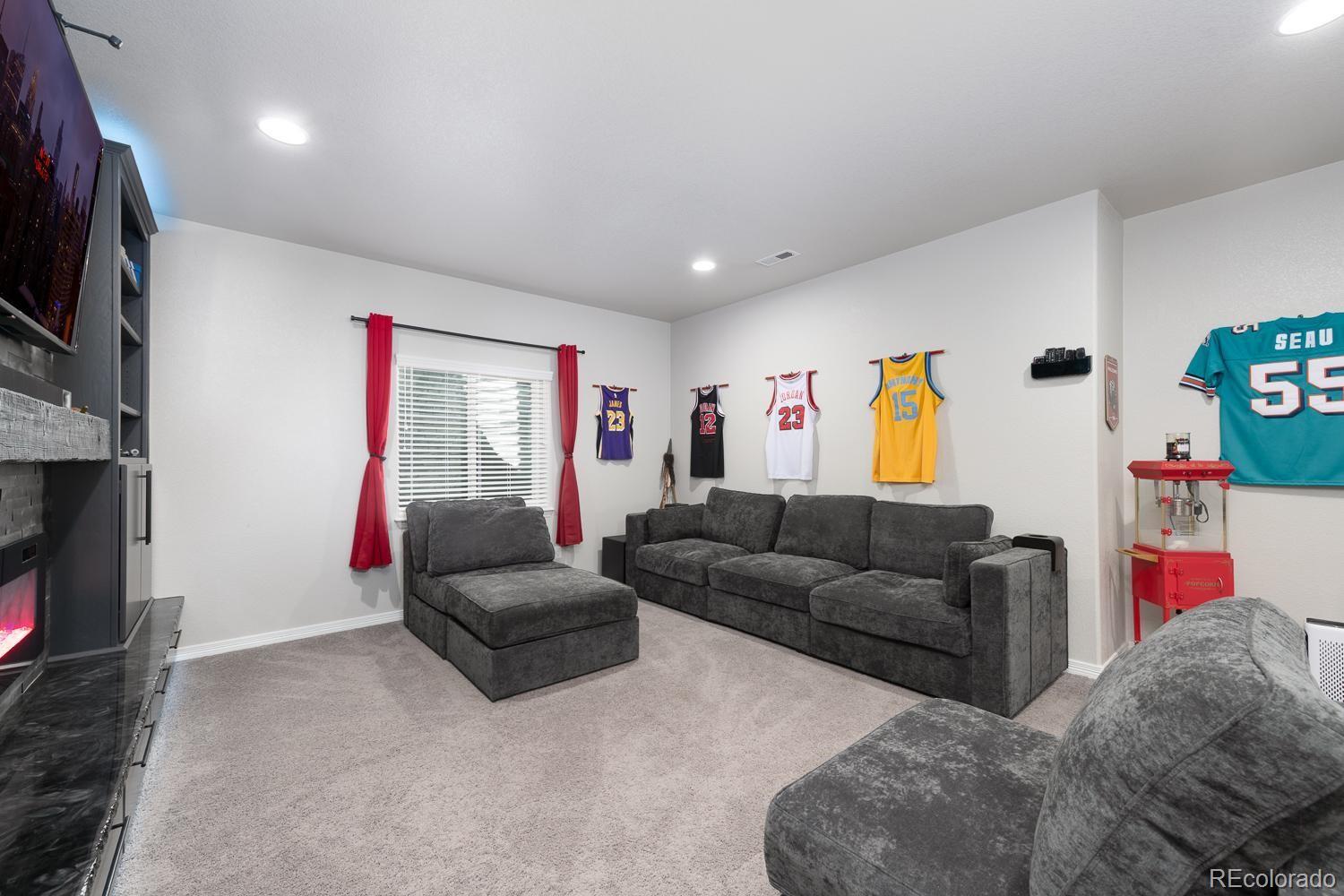 6790 Phantom Way