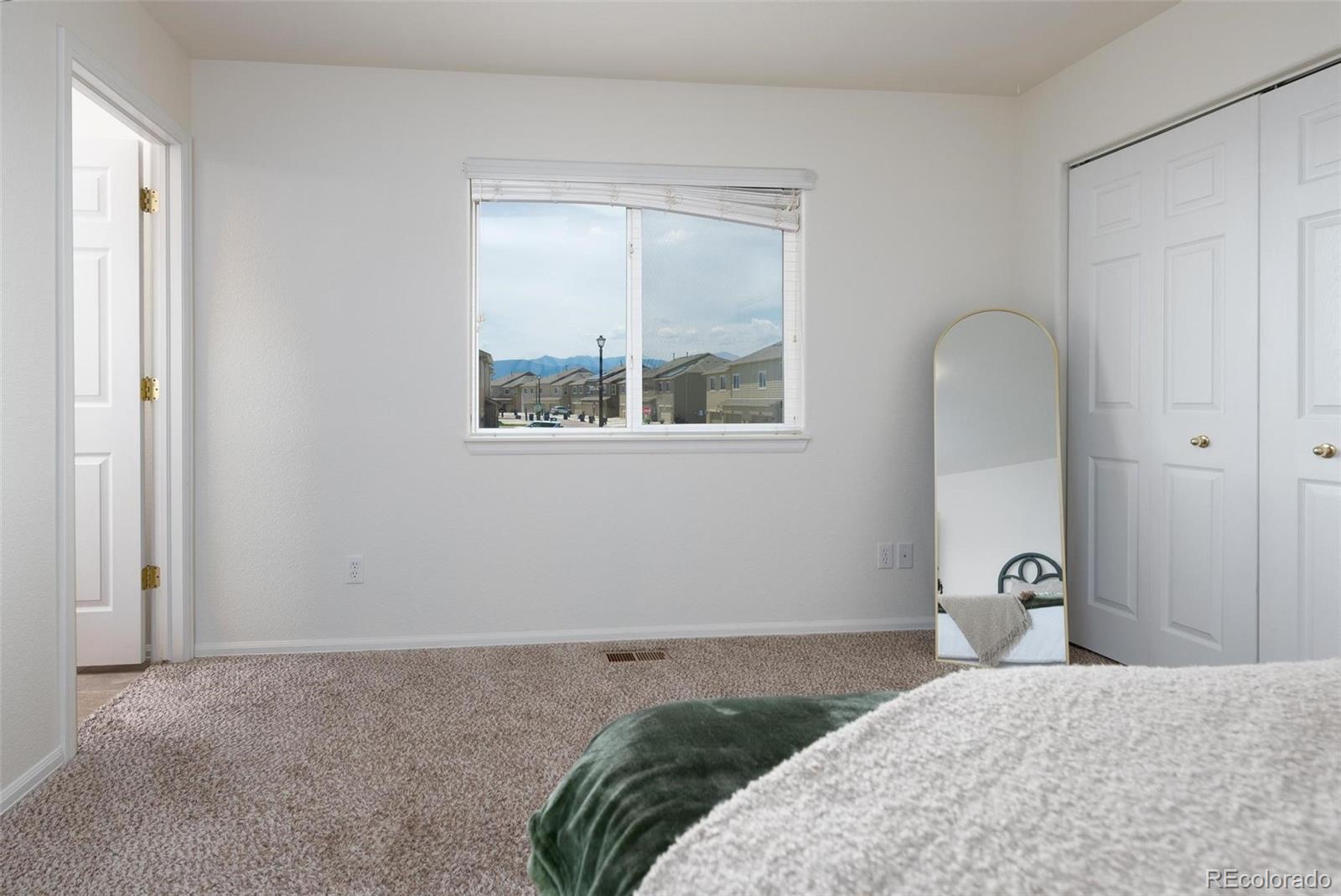 6220 Roundup Butte Street