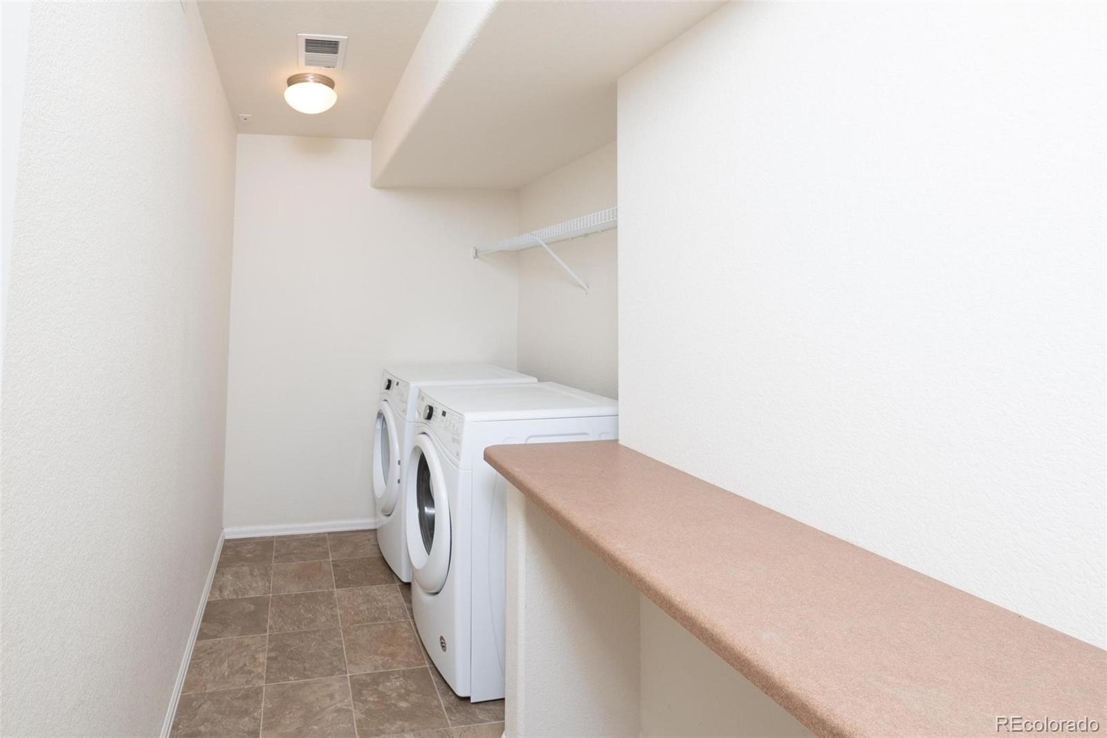 6220 Roundup Butte Street