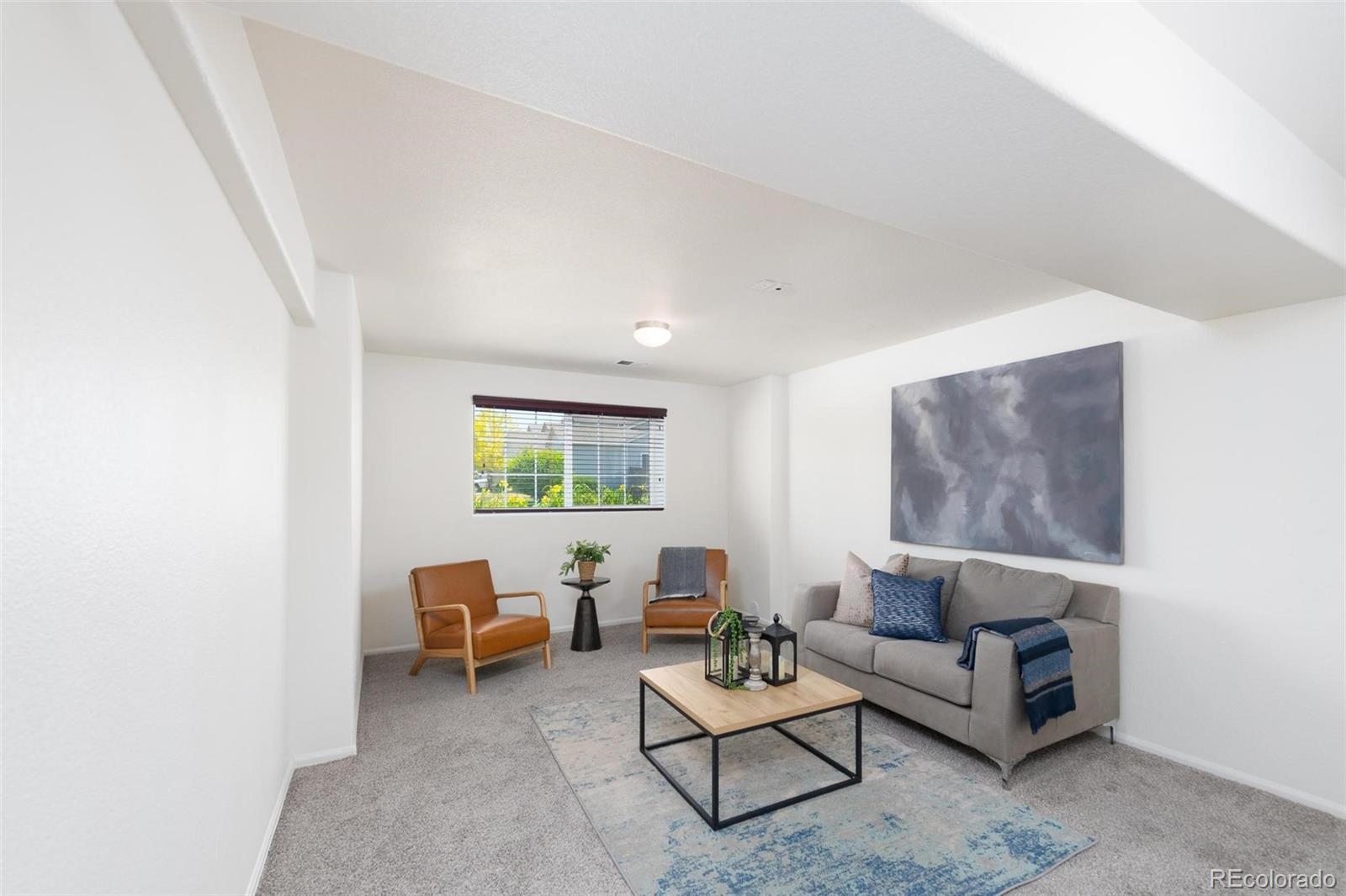 6220 Roundup Butte Street