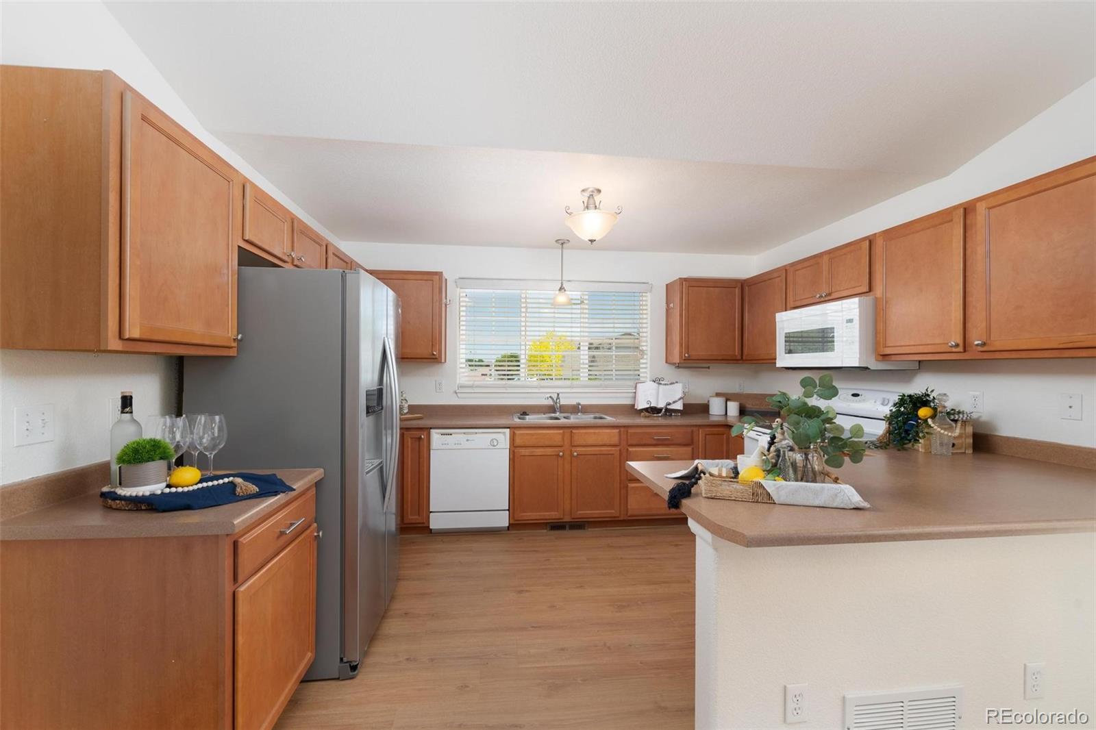 6220 Roundup Butte Street