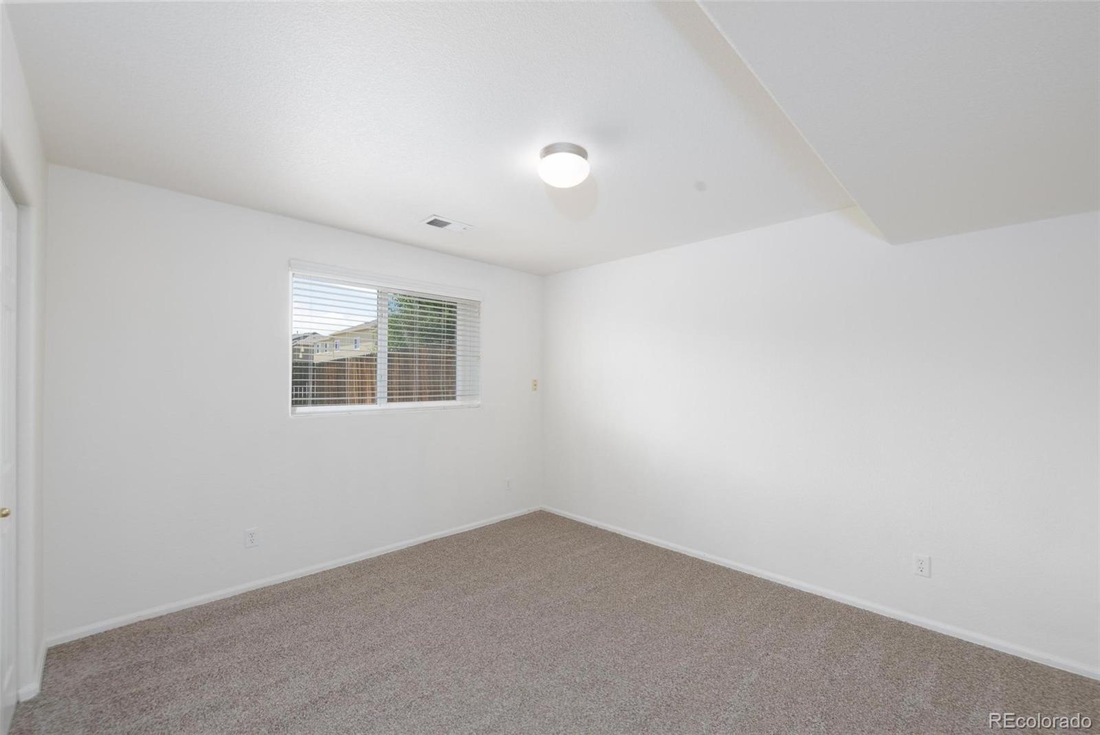 6220 Roundup Butte Street