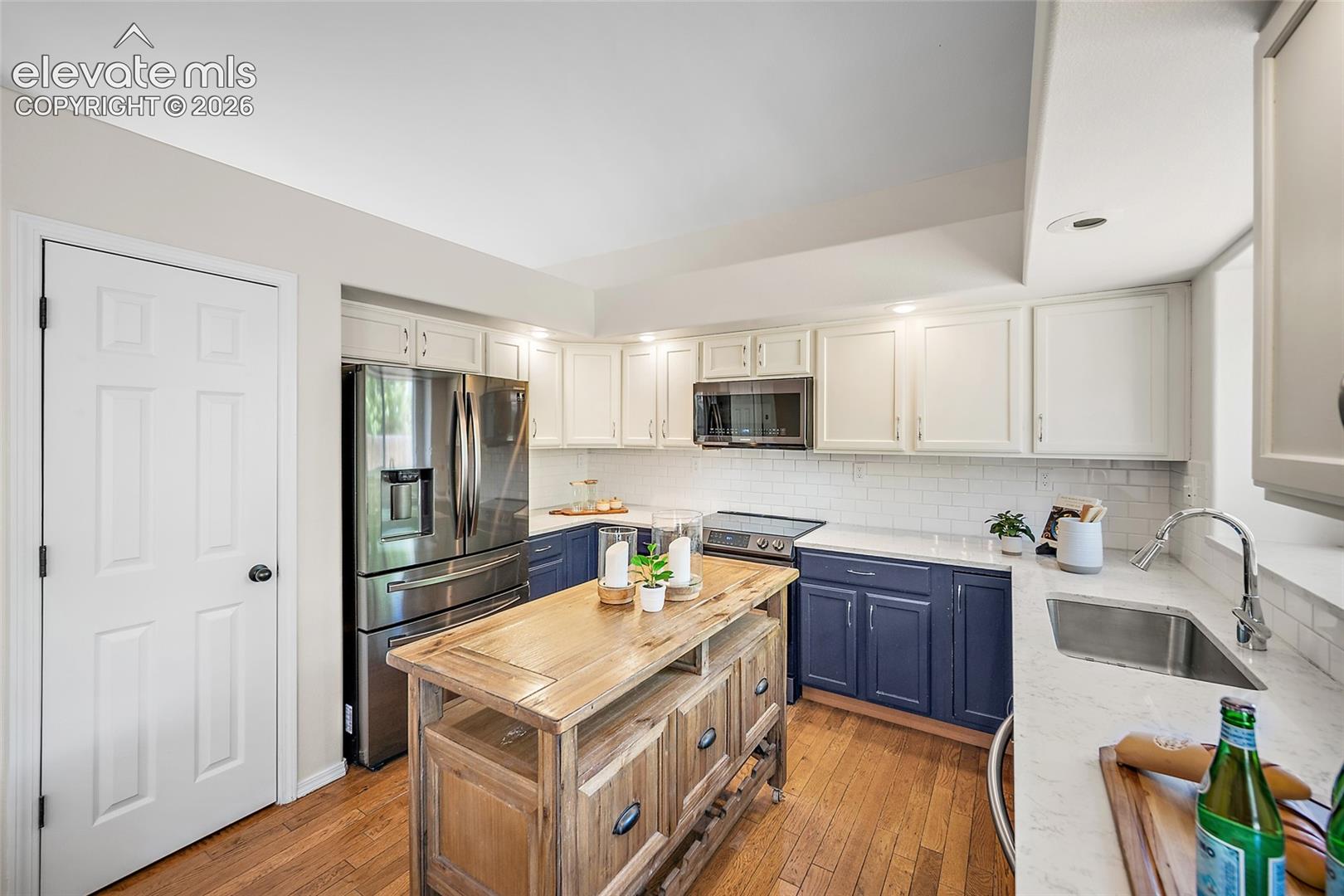 6069 Pioneer Mesa Drive