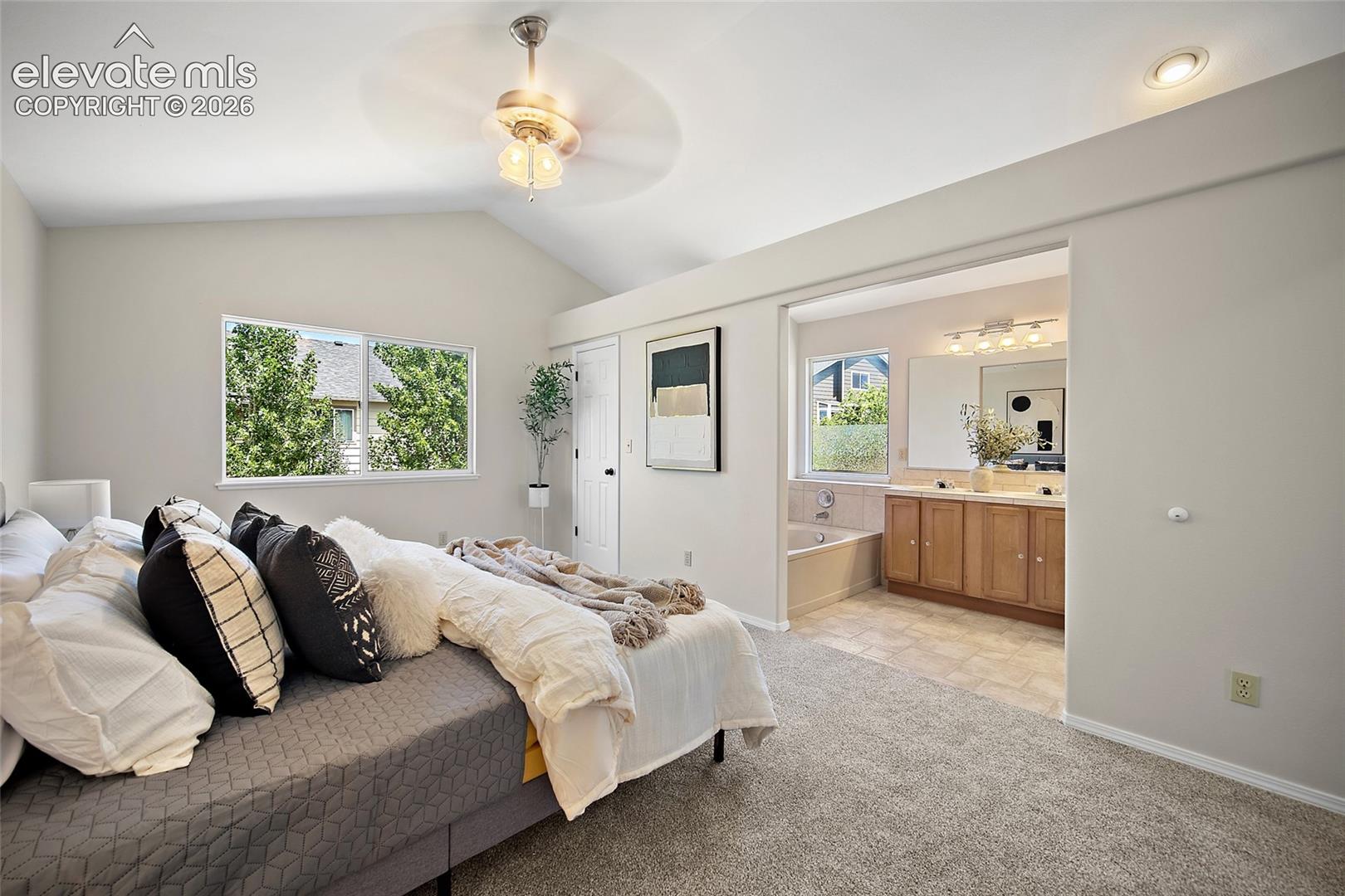 6069 Pioneer Mesa Drive