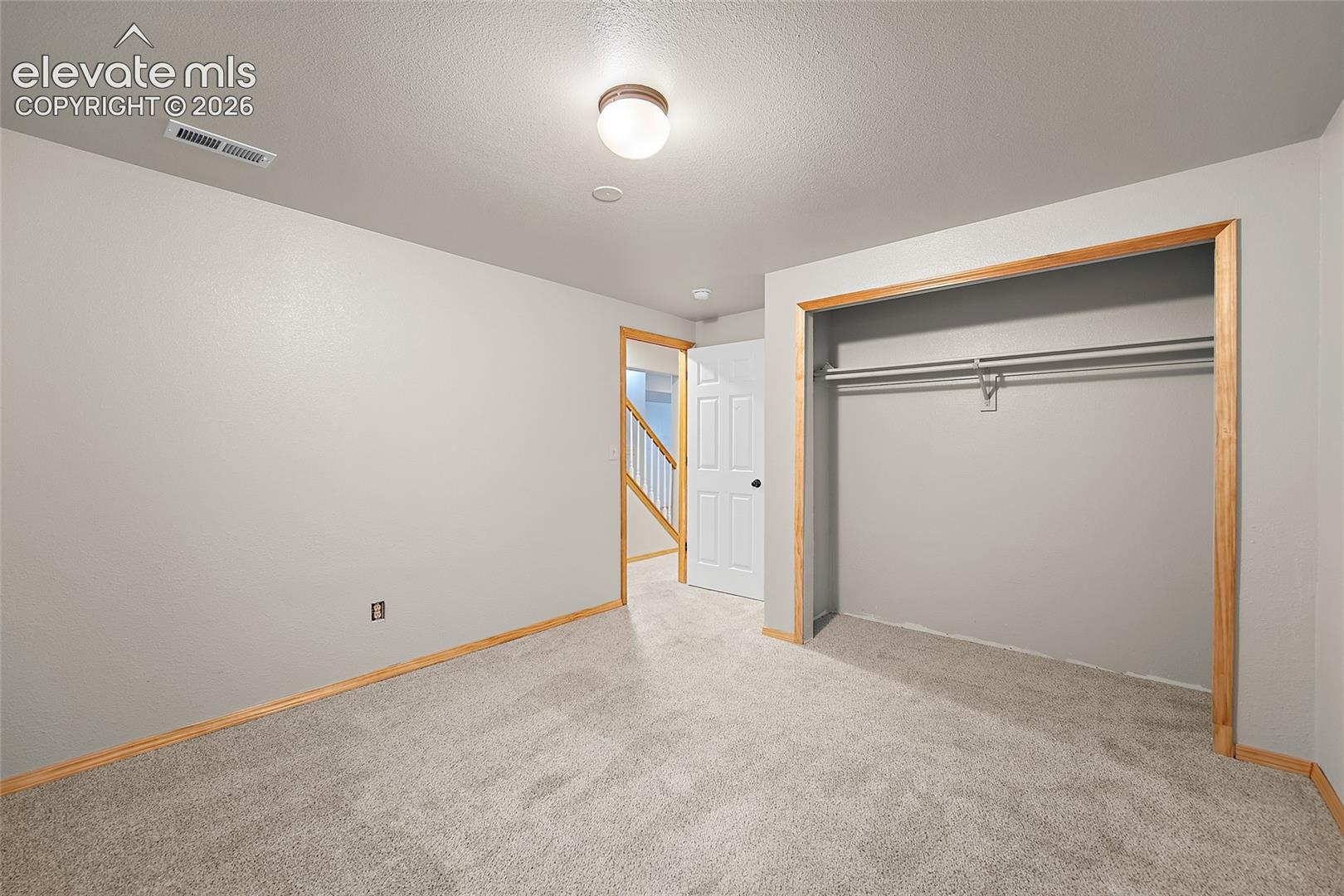 6069 Pioneer Mesa Drive