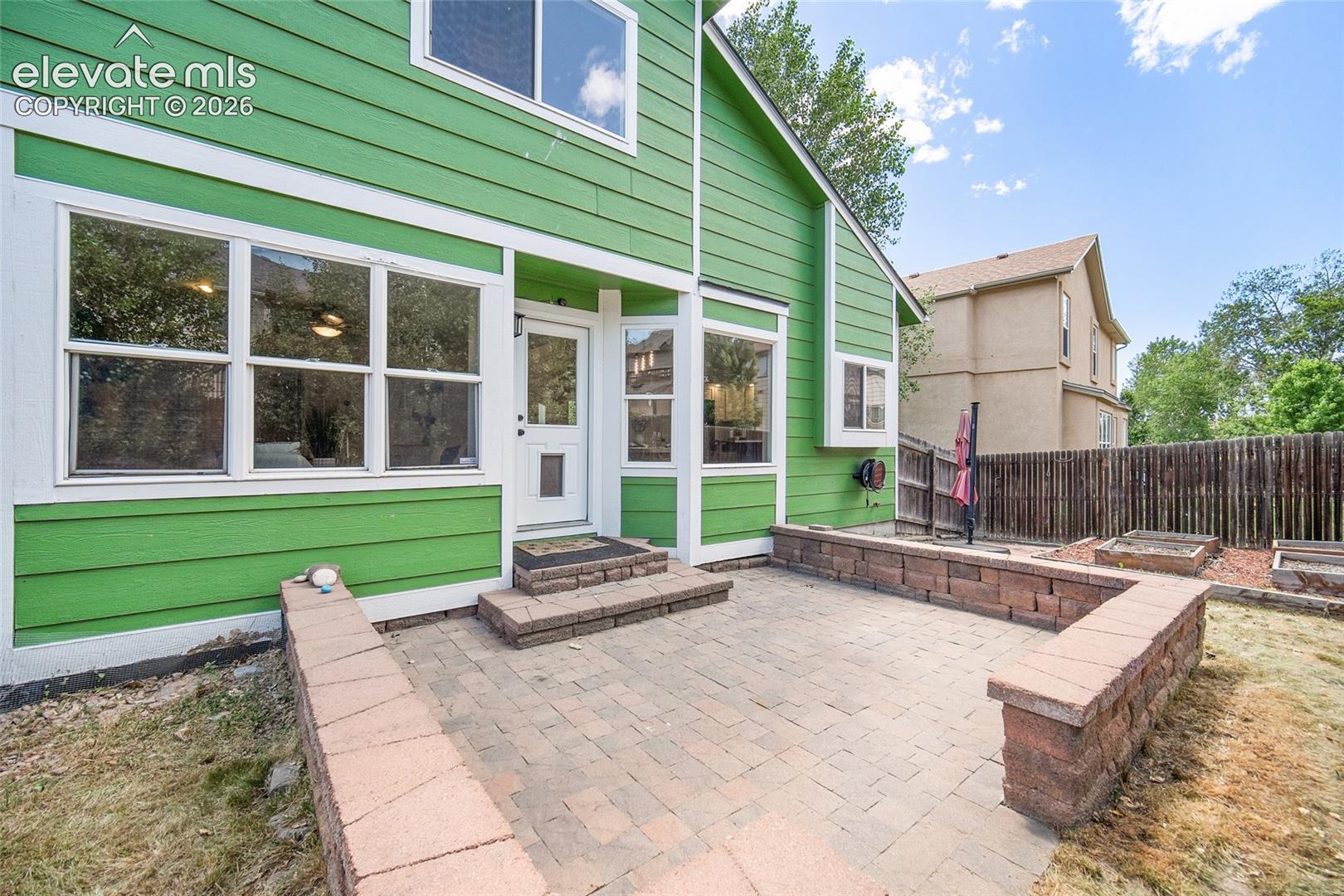 6069 Pioneer Mesa Drive