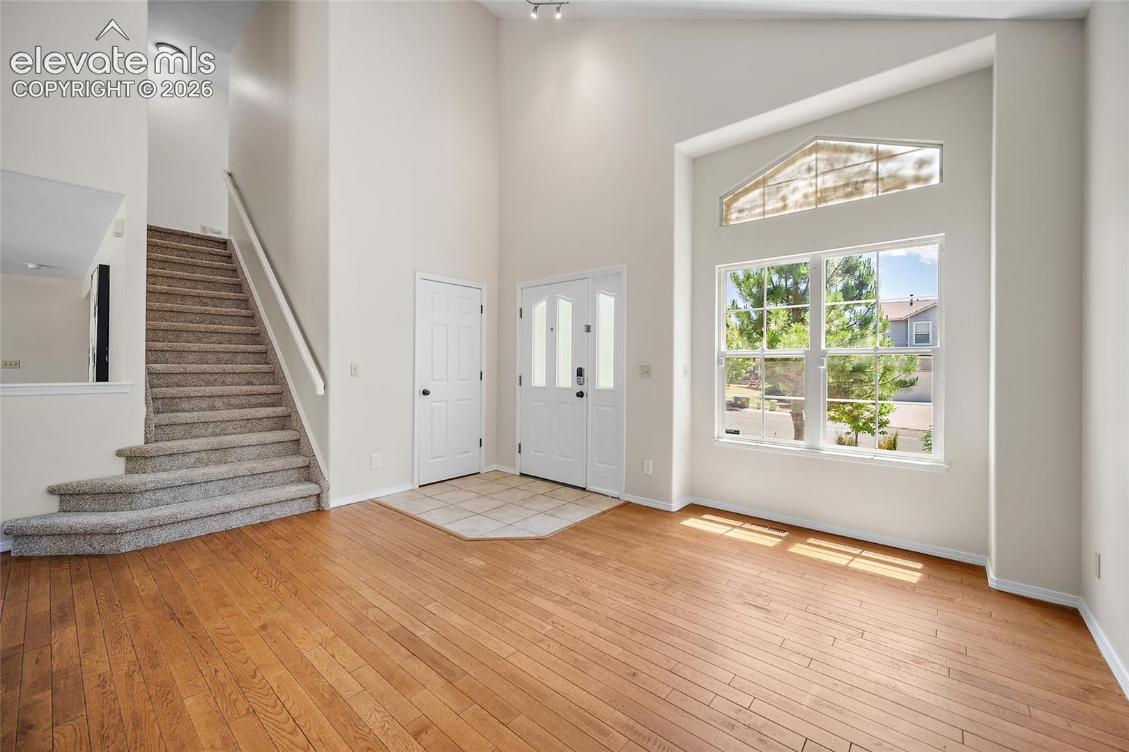 6069 Pioneer Mesa Drive