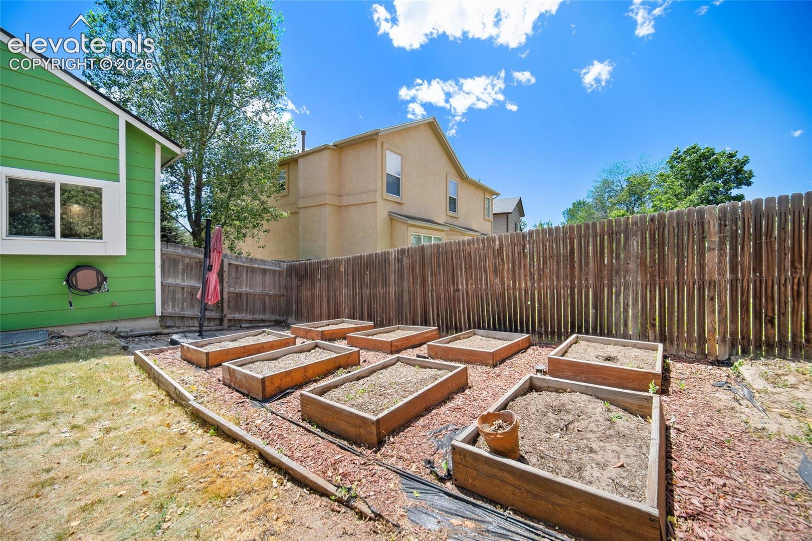 6069 Pioneer Mesa Drive