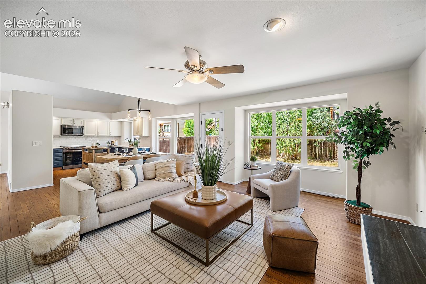 6069 Pioneer Mesa Drive