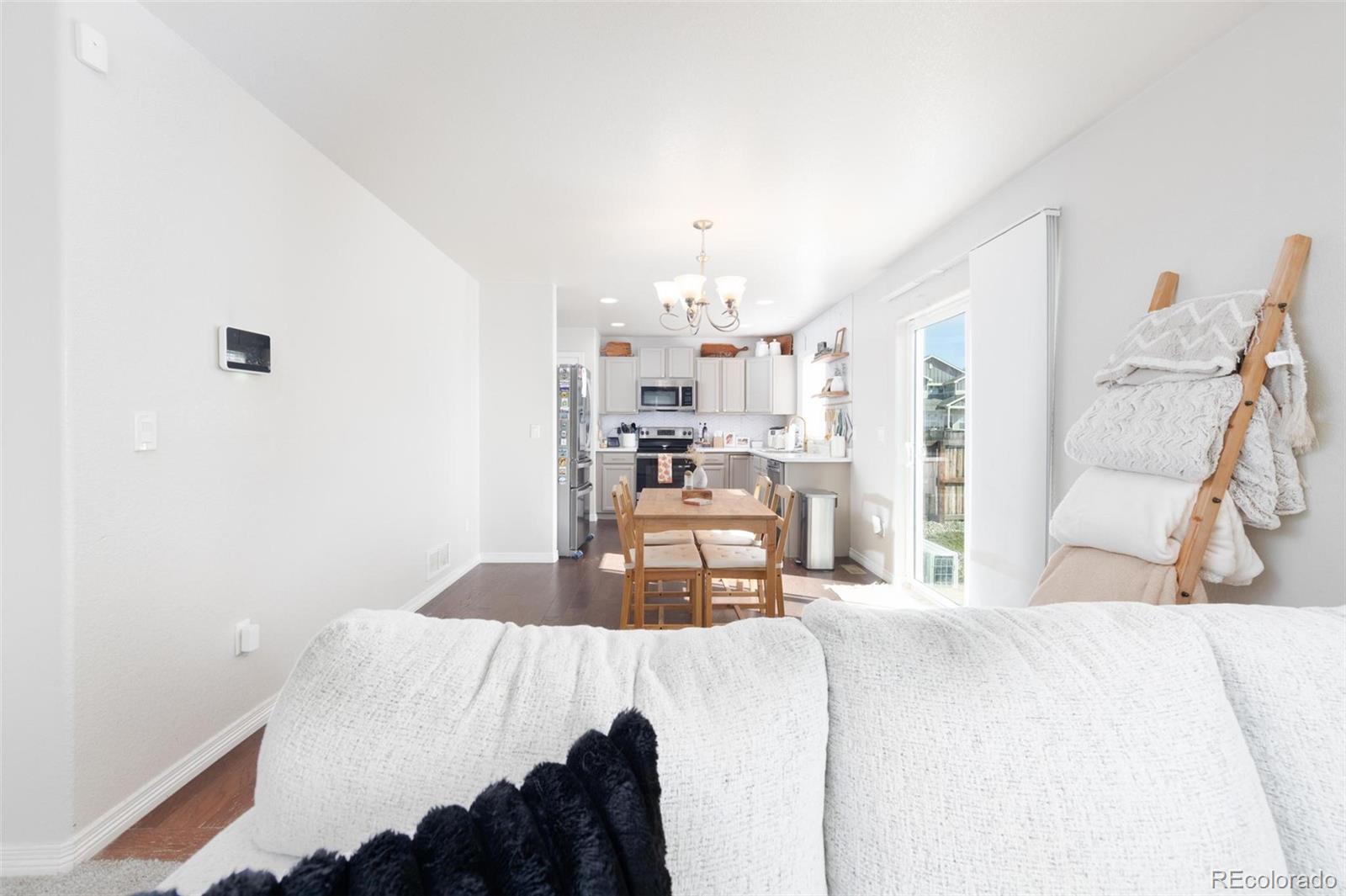 6115 Fiddle Way