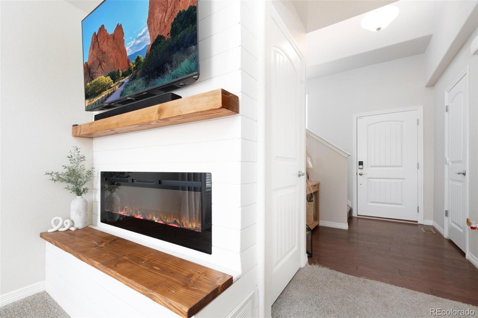 6115 Fiddle Way