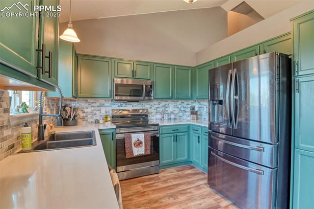 11155 Falling Star Road