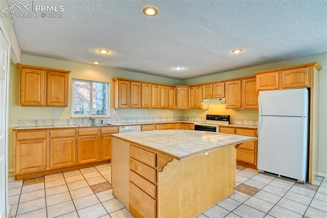 120 Del Oro Circle