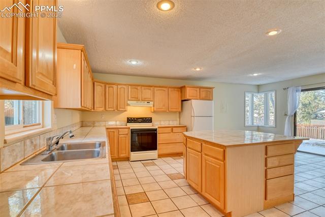 120 Del Oro Circle