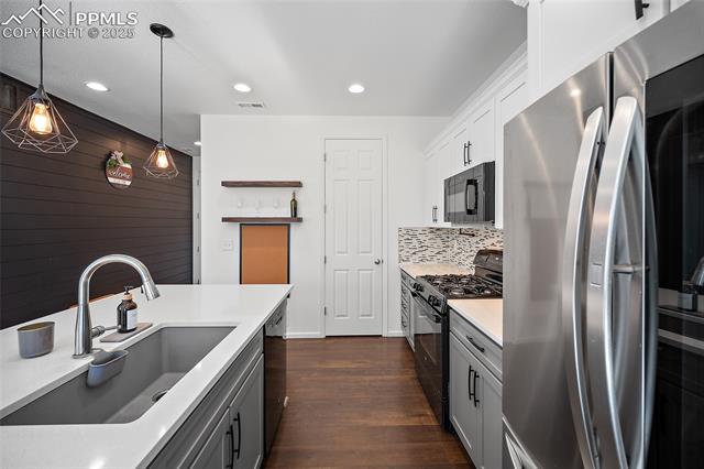 7072 Passing Sky Drive