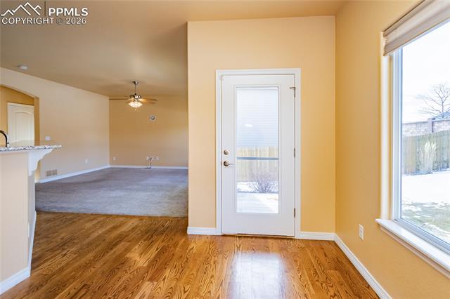 7160 Red Cardinal Loop