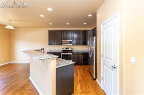 7160 Red Cardinal Loop