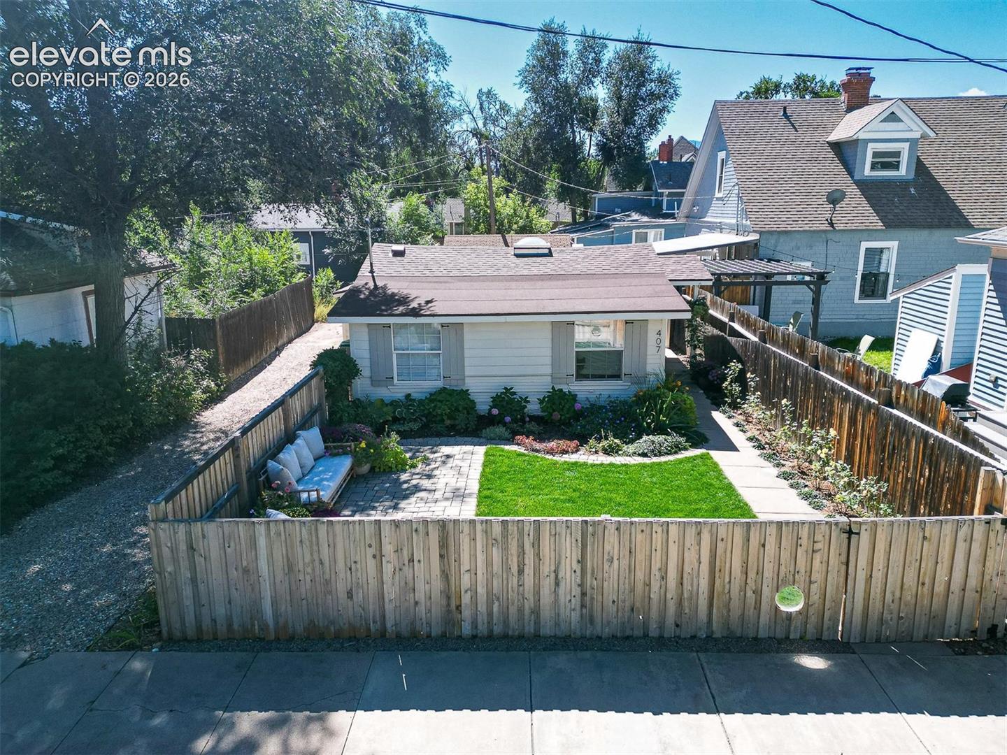 407 San Rafael Street