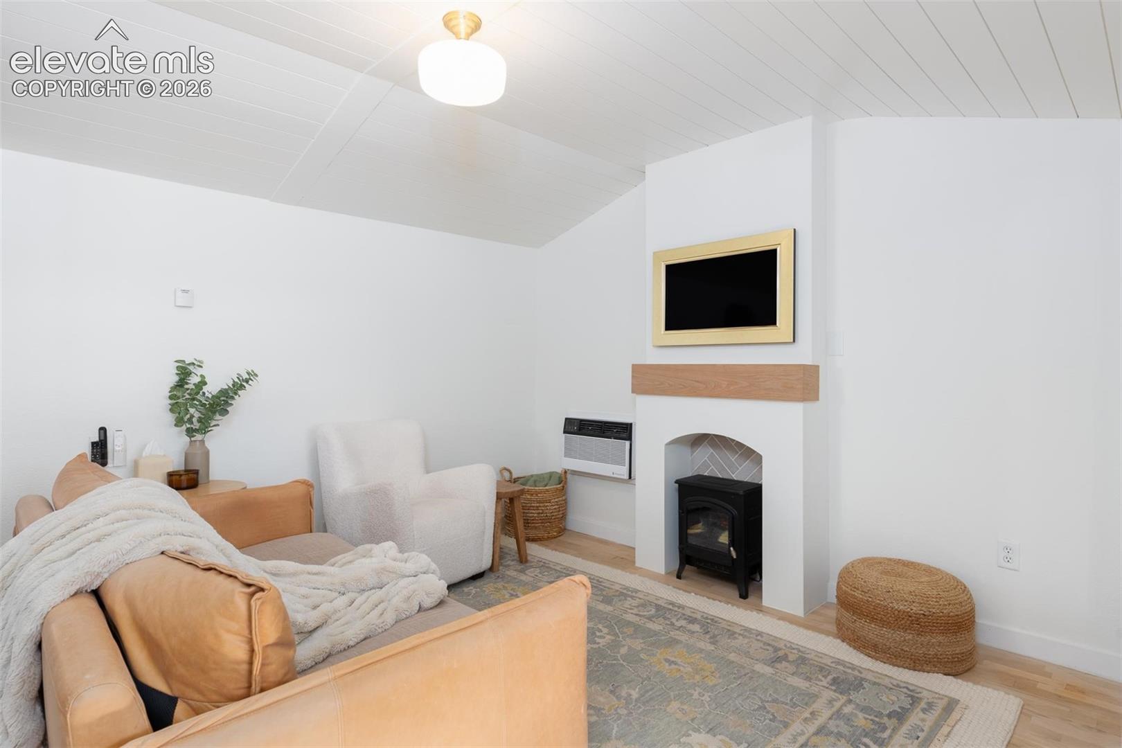 407 San Rafael Street