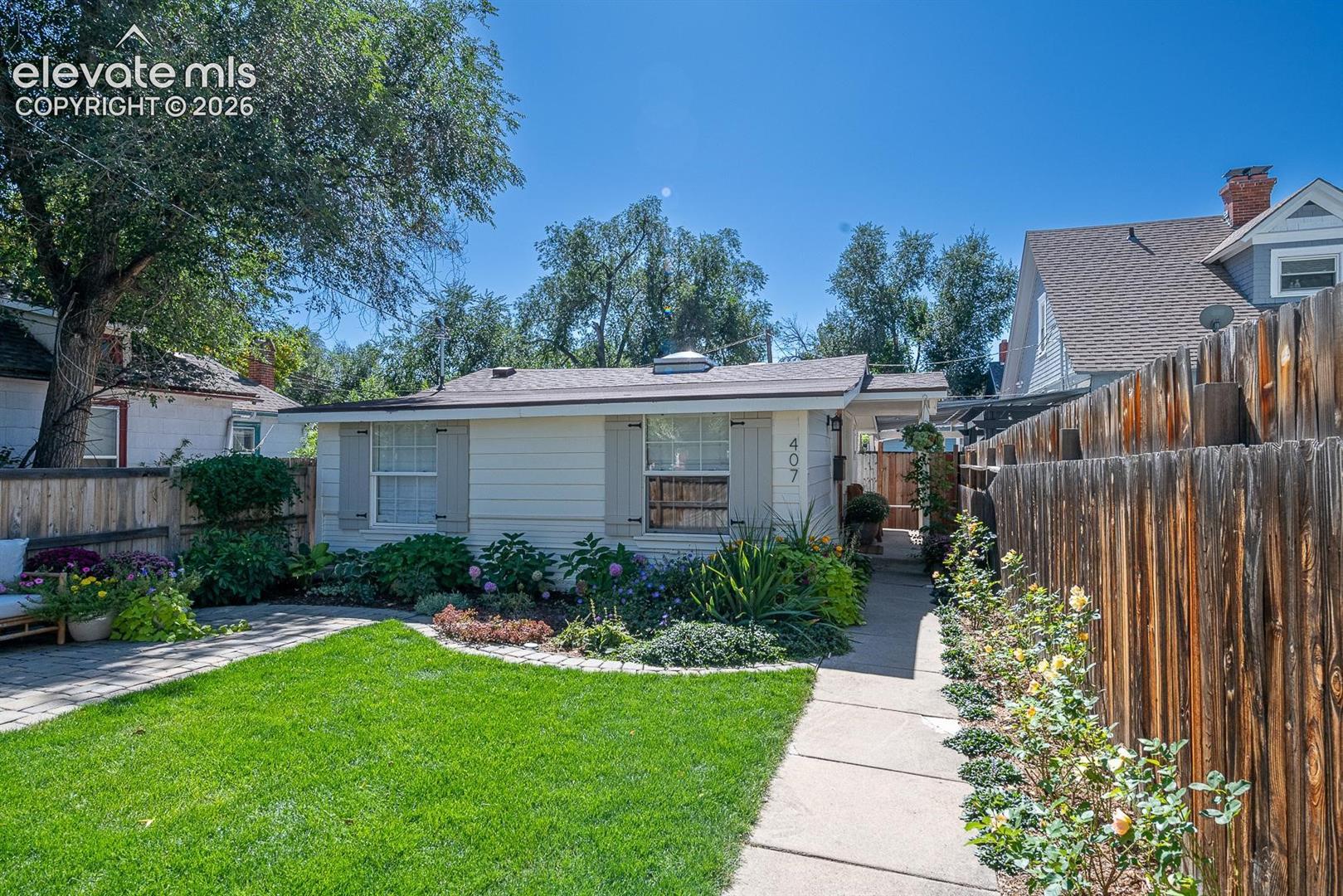 407 San Rafael Street