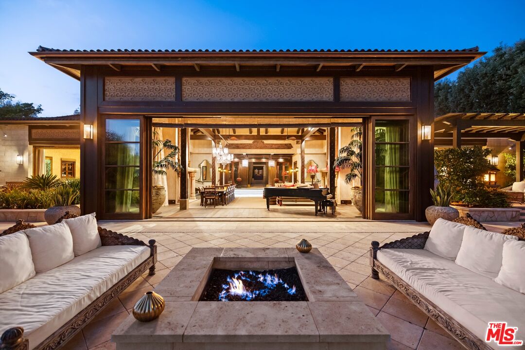 24834 Pacific Coast Hwy