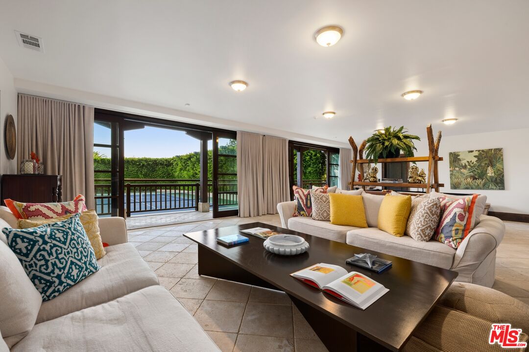 24834 Pacific Coast Hwy