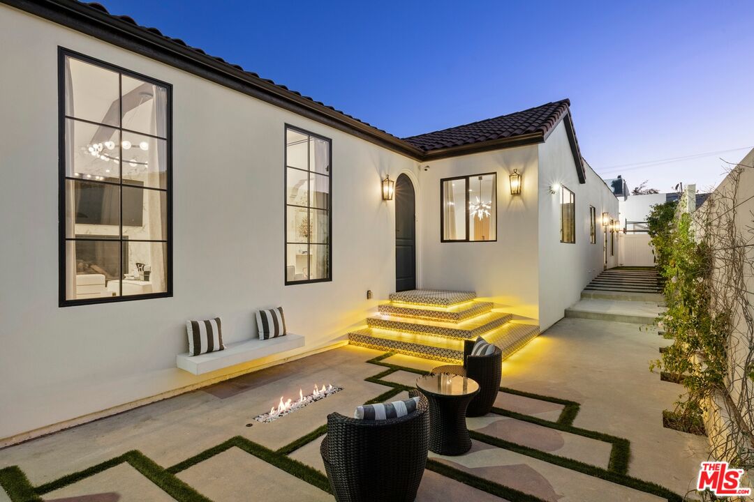 521 N Formosa Ave