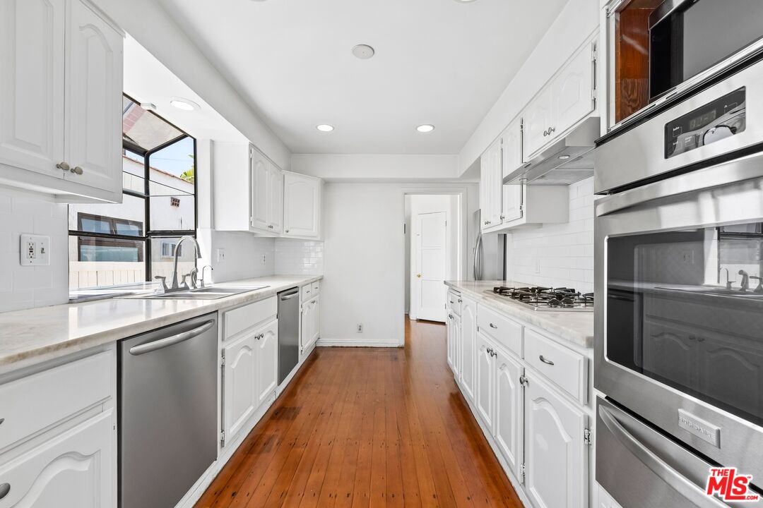 133 N Alta Vista Blvd