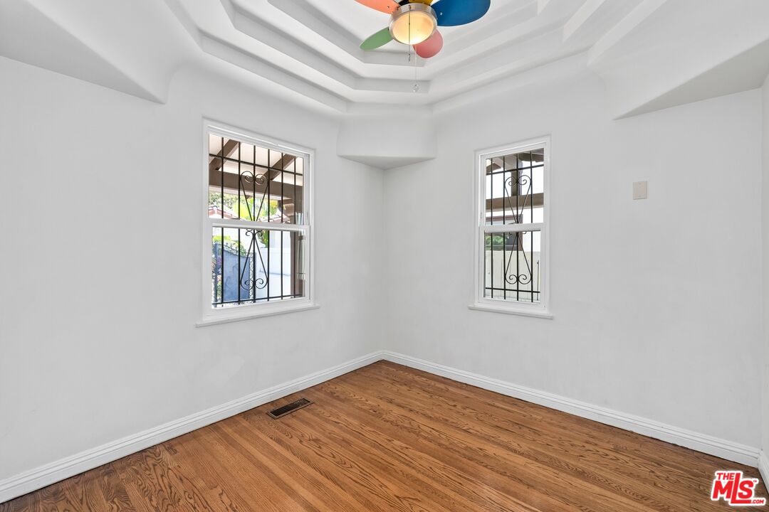 133 N Alta Vista Blvd