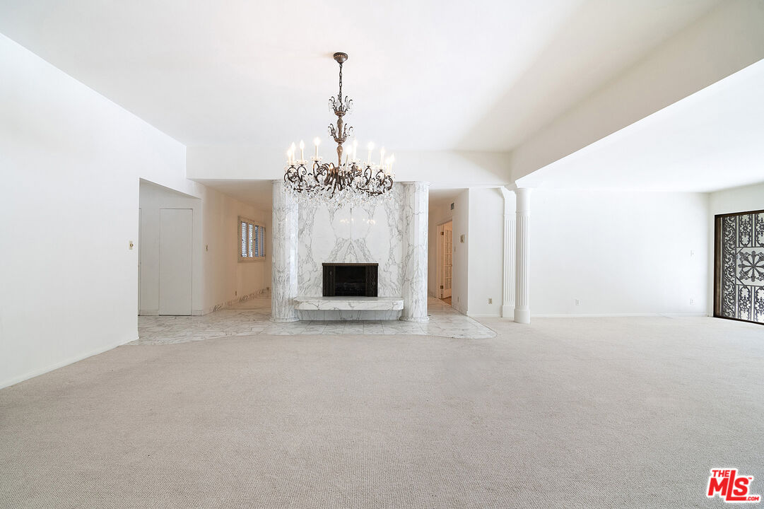 180 N Highland Ave