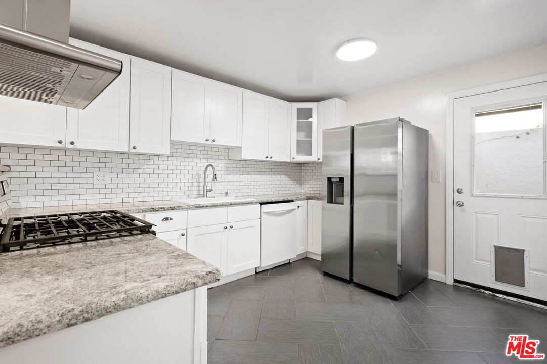 8529 Saturn St Unit: 2