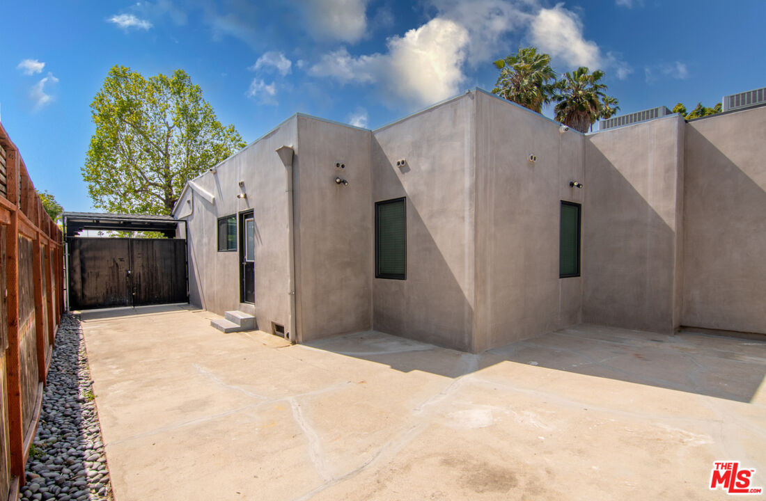 616 N Formosa Ave