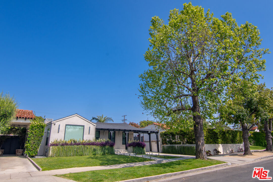 616 N Formosa Ave